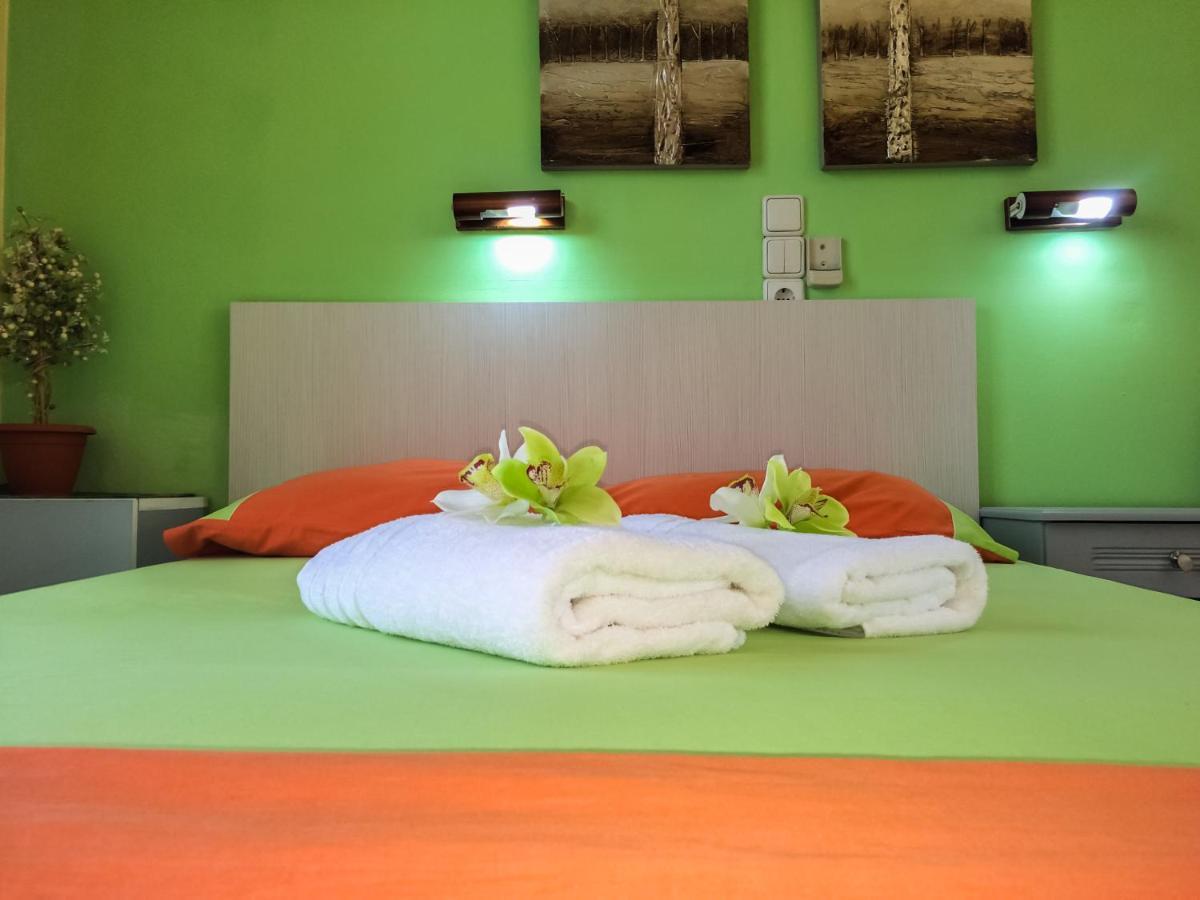 Athina Apartment *