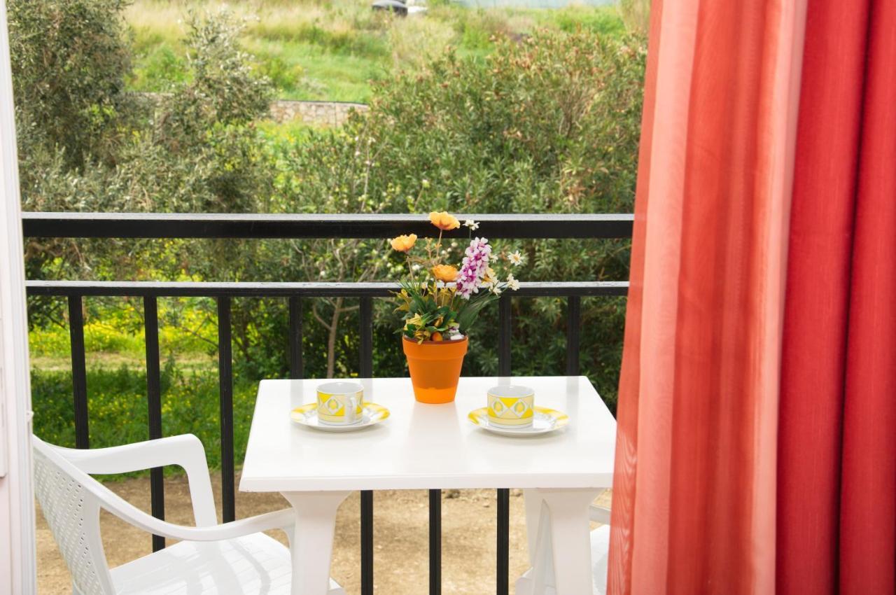 Athina Apartment *